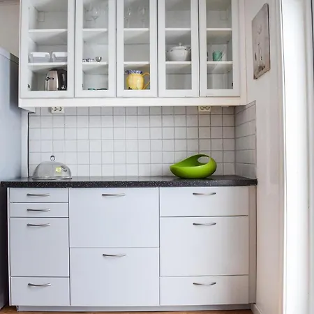 6 Bedroom Lovely Home In Seim 펜션