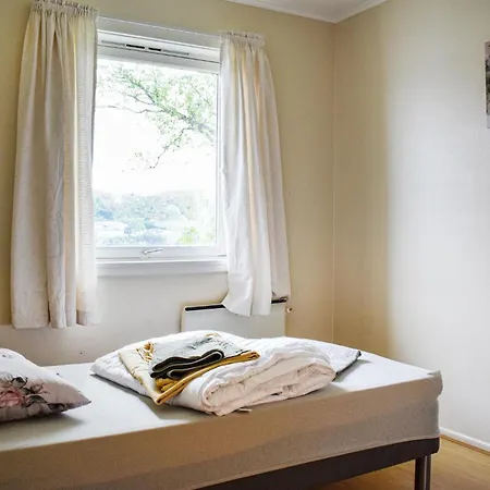 펜션 6 Bedroom Lovely Home In Seim