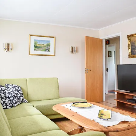 6 Bedroom Lovely Home In Seim 펜션